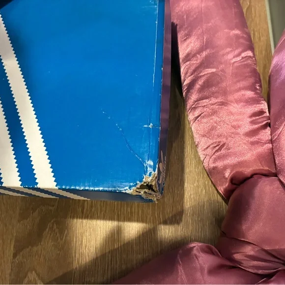 adidas Samba OG Shoes (M7/W8) - Picture 15 of 16